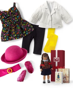 American Girl Courtney’s™ Holiday Bundle Ages 8+