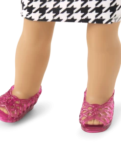 American Girl Courtney™ Mix & Match 4 Ages 8+