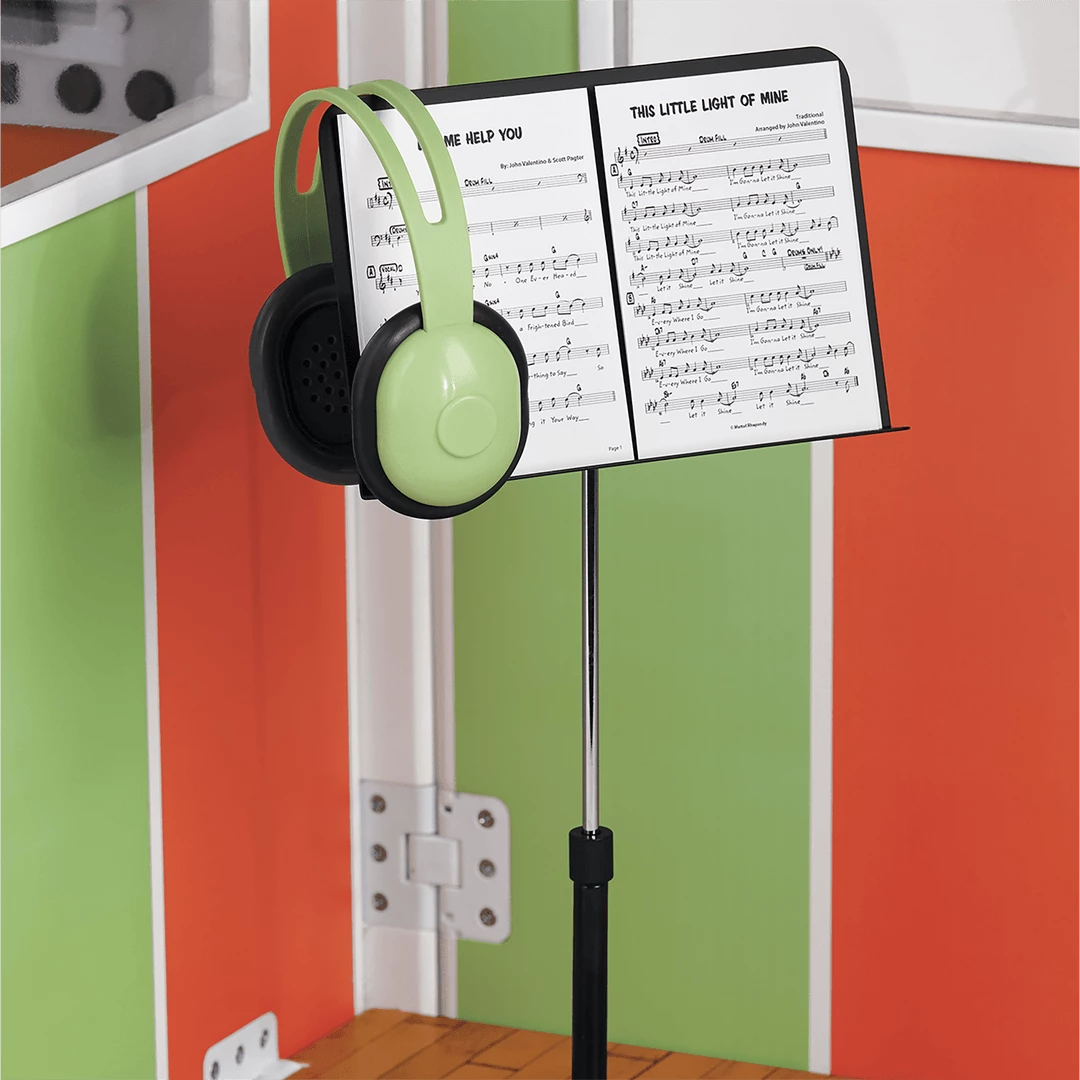 American Girl Melody’s™ Recording Studio 7 American Girl Melody’s™ Recording Studio