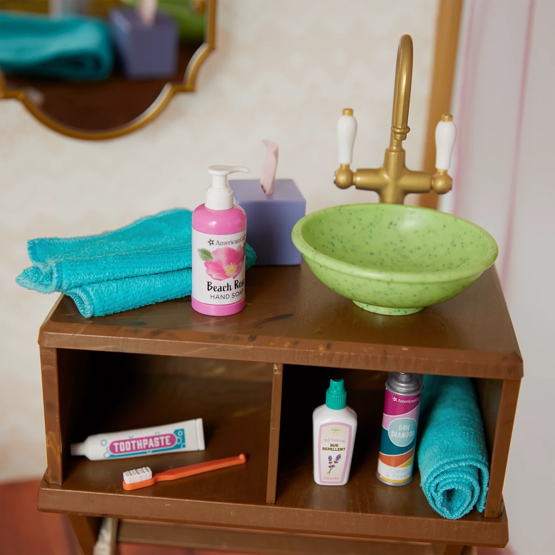 American Girl Kira’s™ Comfy Platform Tent 6 American Girl Kira’s™ Comfy Platform Tent