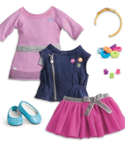 American Girl Truly Me™ Doll #77 + Everyday Accessories Ages 6+