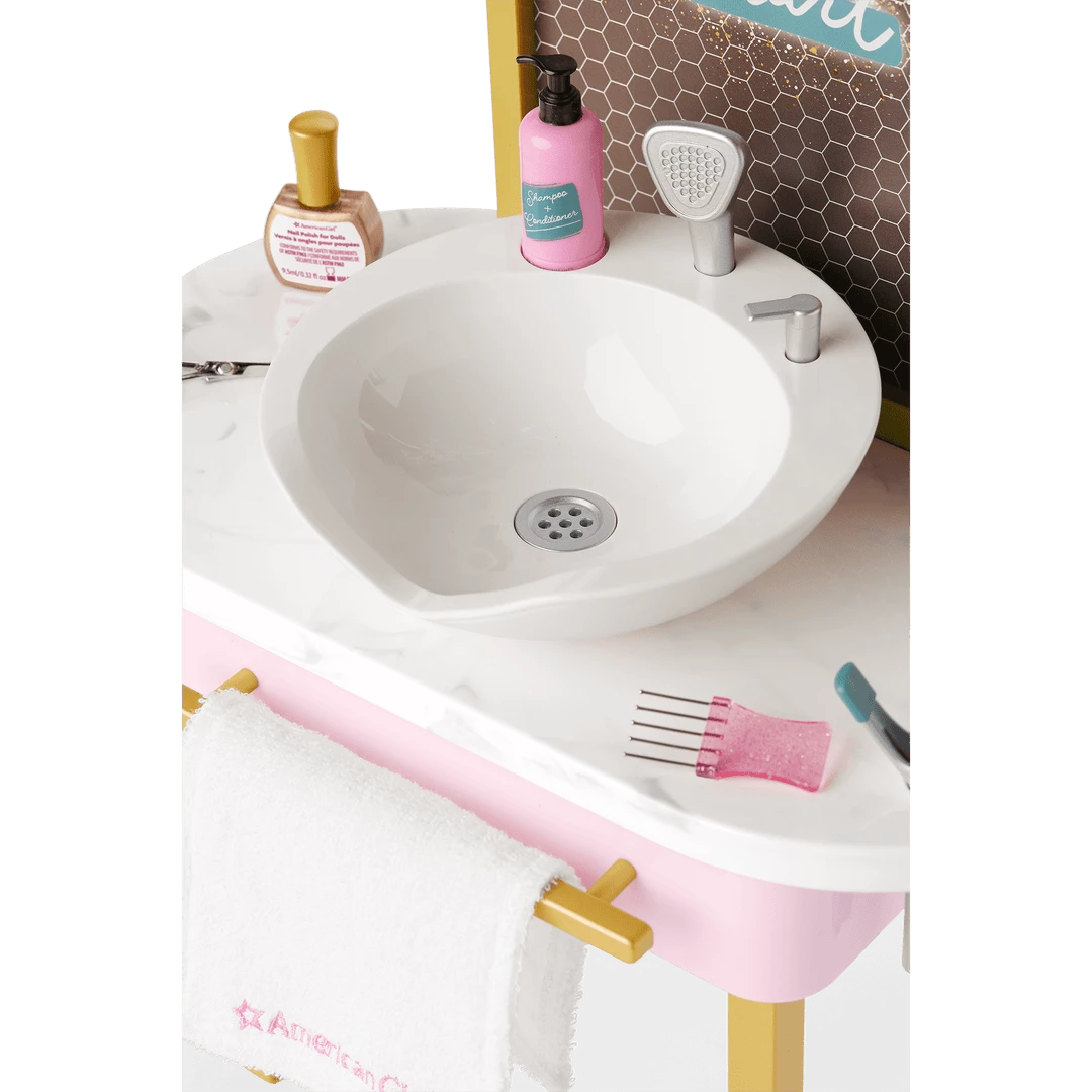 American Girl® Dolled Up™ Salon Station 7 American Girl® Dolled Up™ Salon Station