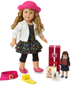 American Girl Courtney’s™ Holiday Bundle Ages 8+