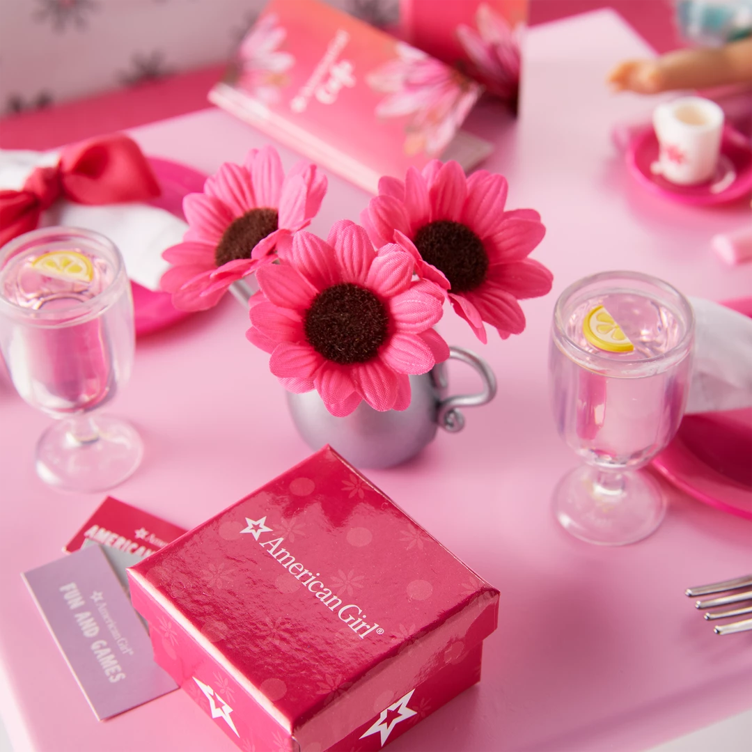 American Girl Ages 6+ Day At AG Cafe™ Set 11 American Girl Ages 6+ Day At AG Cafe™ Set