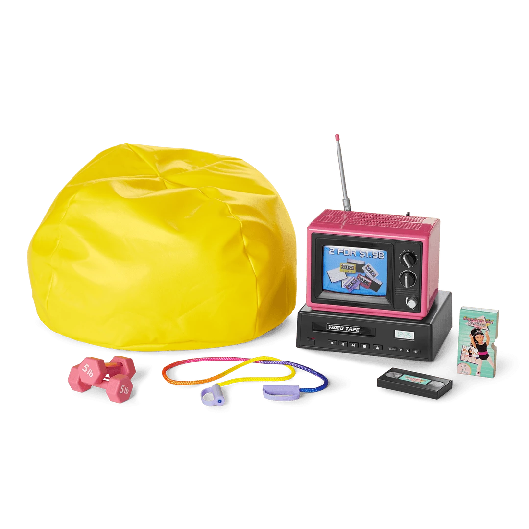 American Girl Ages 8+ Courtney‘s™ TV & Fitness Accessories 3 American Girl Ages 8+ Courtney‘s™ TV & Fitness Accessories